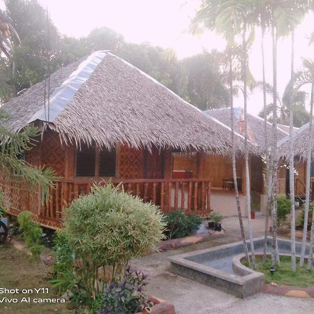 Ezekiel'S Native Inn Panglao-stad Buitenkant foto